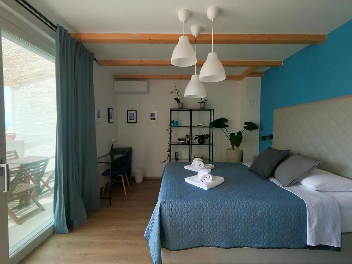 Gavan Apartment Cres 0*,