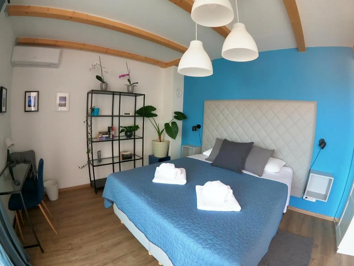 Gavan Apartment Cres