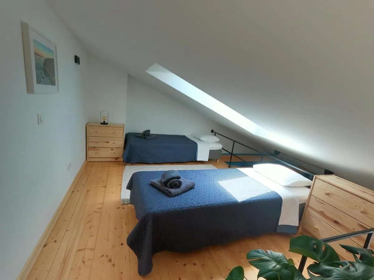 Gavan Apartment Cres
