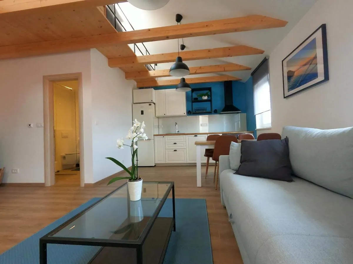 Gavan Apartment Cres